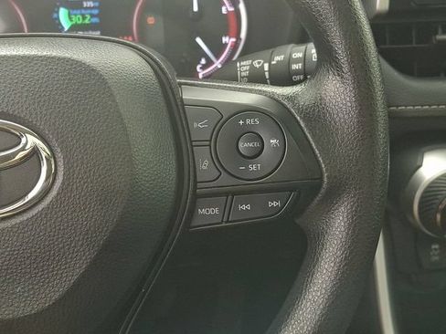 Used 2025 Toyota RAV4 XLE w/ Convenience Package FWD image 29