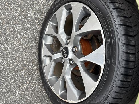 Used 2013 Kia Soul ! image 12