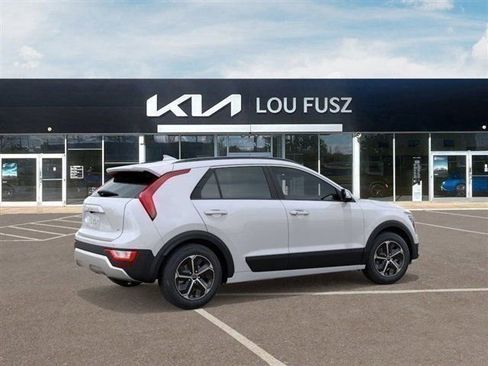 New 2026 Kia Niro EX FWD image 6