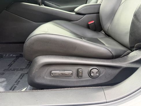Used 2024 Honda Accord EX-L image 11