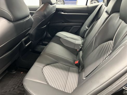 Used 2021 Toyota Camry SE FWD image 22