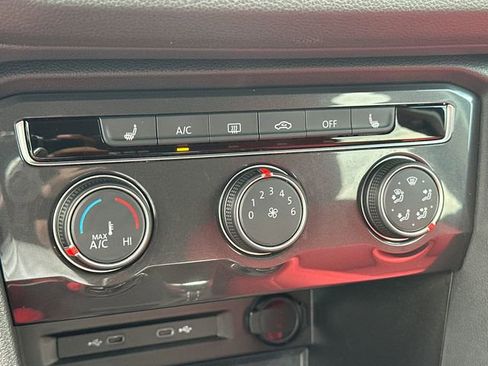Certified 2024 Volkswagen Tiguan S FWD image 31