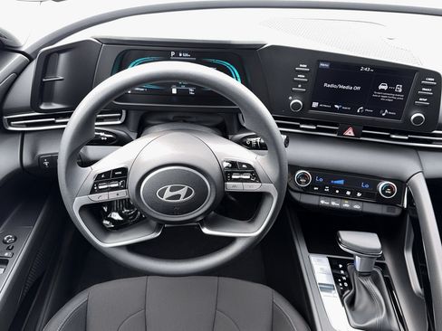 New 2026 Hyundai Elantra Hybrid FWD image 36