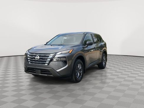 Certified 2026 Nissan Rogue S AWD/4WD image 4