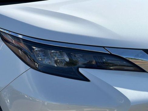 Certified 2025 Toyota Sienna XLE FWD image 29