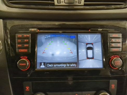 Used 2017 Nissan Rogue Sport SV w/ SV Premium Package image 12