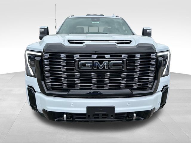 New 2026 GMC Sierra 3500 Denali Ultimate AWD/4WD image 2