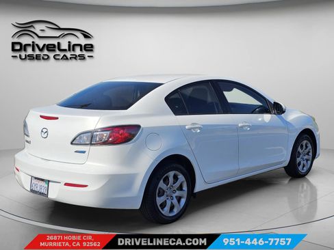 Used 2013 MAZDA MAZDA3 i Sport FWD image 10