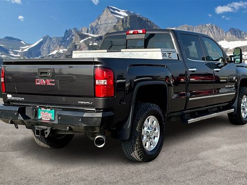 Used 2015 GMC Sierra 3500 Denali w/ Duramax Plus Package image 2