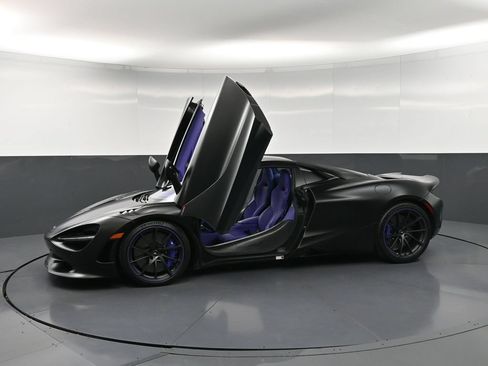 Used 2024 McLaren 750S Spider RWD image 34