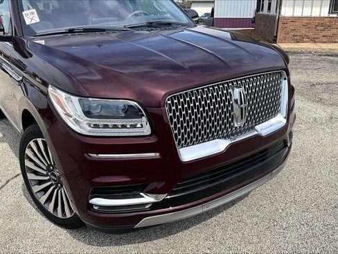 Used 2018 Lincoln Navigator Reserve w/ Technology Package AWD/4WD image 4