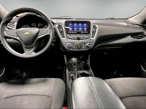 Used 2023 Chevrolet Malibu LT image 8