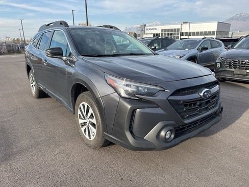 Used 2024 Subaru Outback Premium image 1