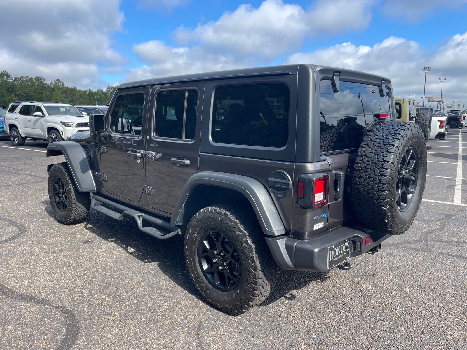 Used 2025 Jeep Wrangler Unlimited Sport S 4xe AWD/4WD image 14