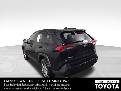 Used 2025 Toyota RAV4 XLE image 9