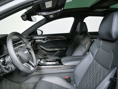 Used 2025 Audi S8 image 12