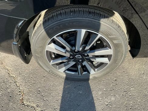 Used 2025 Nissan Versa S w/ S Plus Package image 11