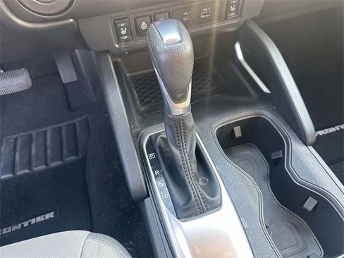 Certified 2022 Nissan Frontier SV image 20