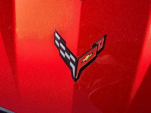 Used 2024 Chevrolet Corvette Stingray Premium Conv w/ Z51 Performance Package RWD image 21