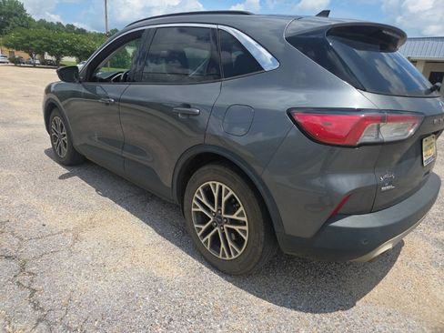 Used 2022 Ford Escape SEL w/ Technology Package FWD image 7