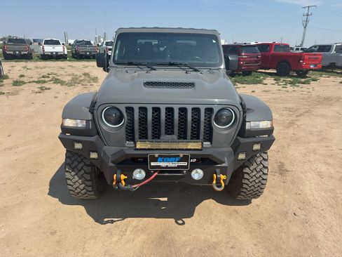 Used 2022 Jeep Gladiator Mojave w/ Cold Weather Group AWD/4WD image 2