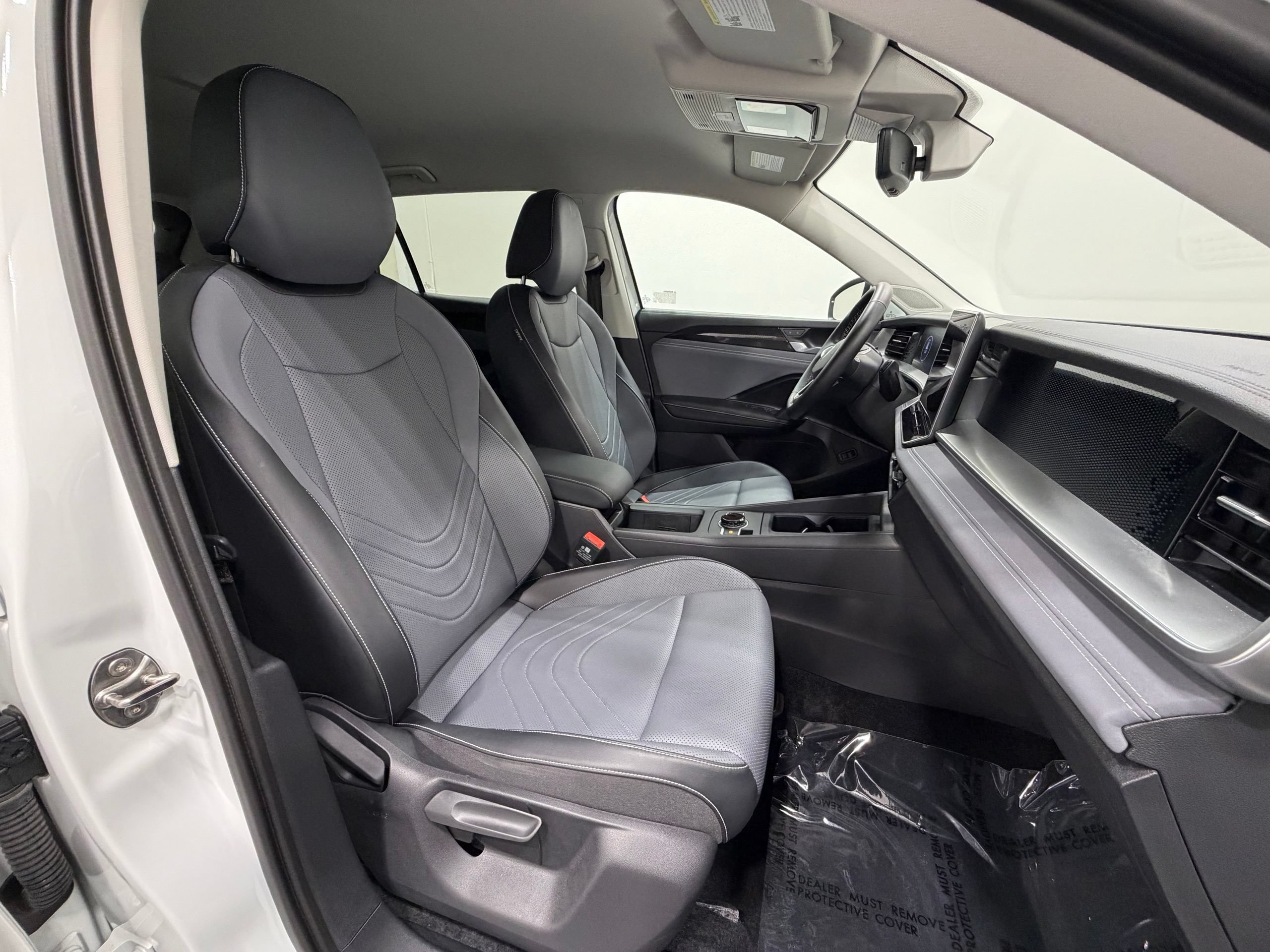 Used 2026 Volkswagen Tiguan SE AWD/4WD image 29