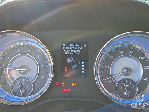 Used 2013 Chrysler 300 C image 17