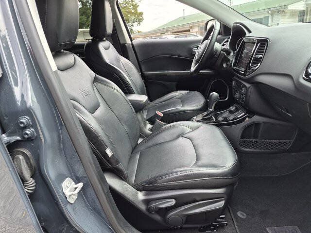 Used 2018 Jeep Compass Limited w/ Navigation Group AWD/4WD image 35