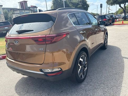 Used 2020 Kia Sportage EX w/ EX Technology Package FWD image 5