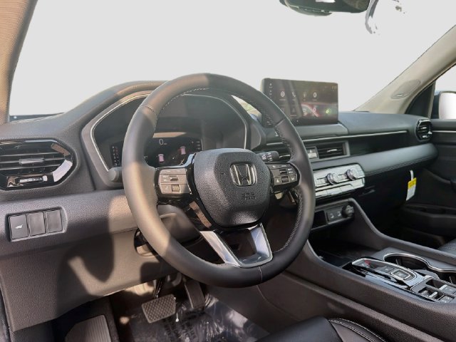 New 2026 Honda Pilot Touring image 9