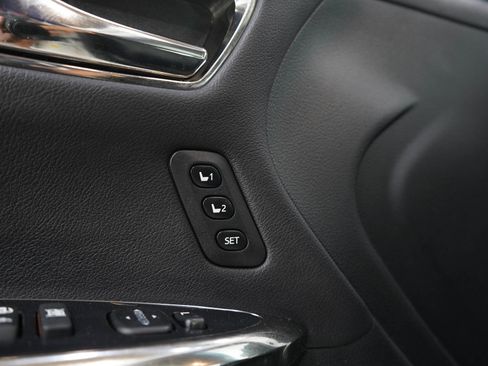 Used 2015 Toyota Avalon XLE Touring FWD image 19