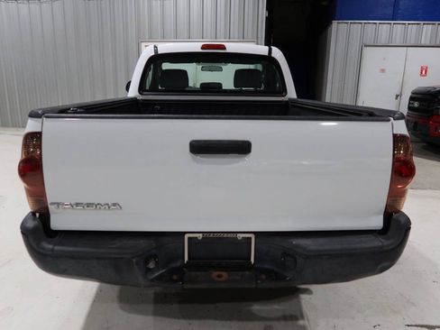 Used 2014 Toyota Tacoma 2WD Regular Cab image 4