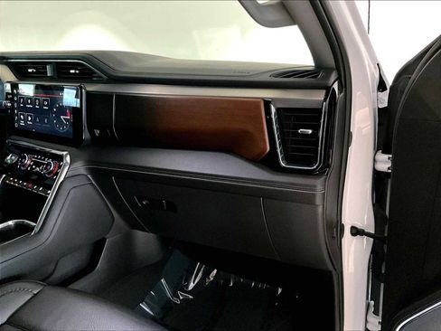 Used 2024 GMC Sierra 1500 Denali w/ Denali Reserve Package image 23