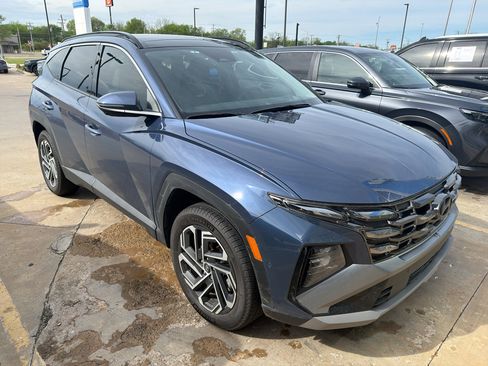 Used 2025 Hyundai Tucson Limited image 1