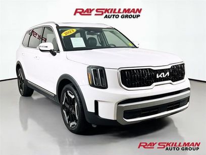 Used 2023 Kia Telluride EX w/ EX Captain's Chair Package
