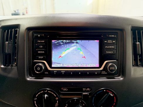 Used 2019 Nissan NV200 SV image 16