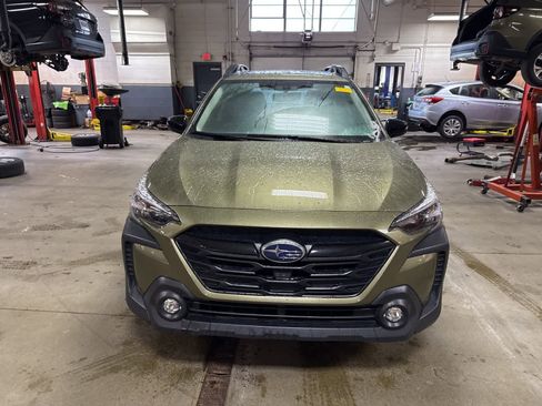 Used 2023 Subaru Outback Onyx Edition image 10