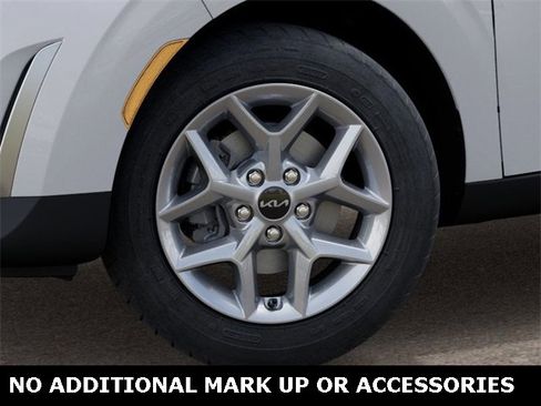 New 2025 Kia Soul LX w/ LX Technology Package image 9