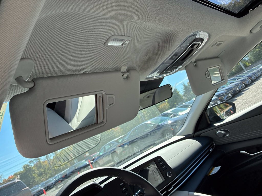 New 2026 Hyundai Elantra SEL Sport FWD image 38
