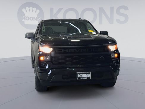 Used 2025 Chevrolet Silverado 1500 Custom w/ Turbomax Blackout Package AWD/4WD image 10
