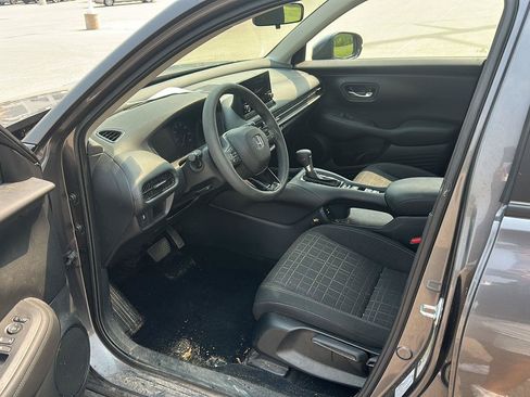 Used 2024 Honda HR-V LX image 8