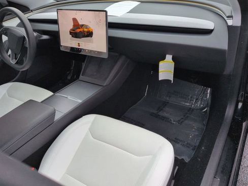 Used 2025 Tesla Model 3 Long Range image 29