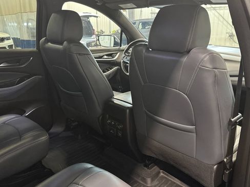 Used 2023 Buick Enclave Premium AWD/4WD image 35