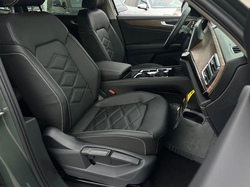 New 2026 Volkswagen Atlas SE image 10