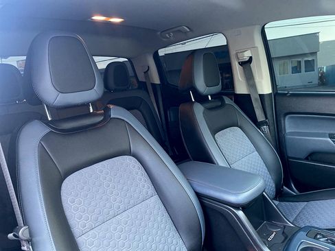 Used 2021 Chevrolet Colorado Z71 RWD image 15