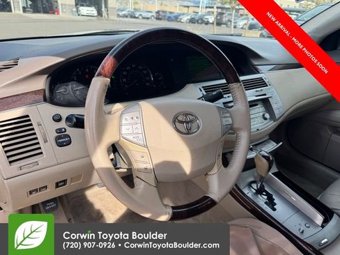 Used 2009 Toyota Avalon Limited image 9