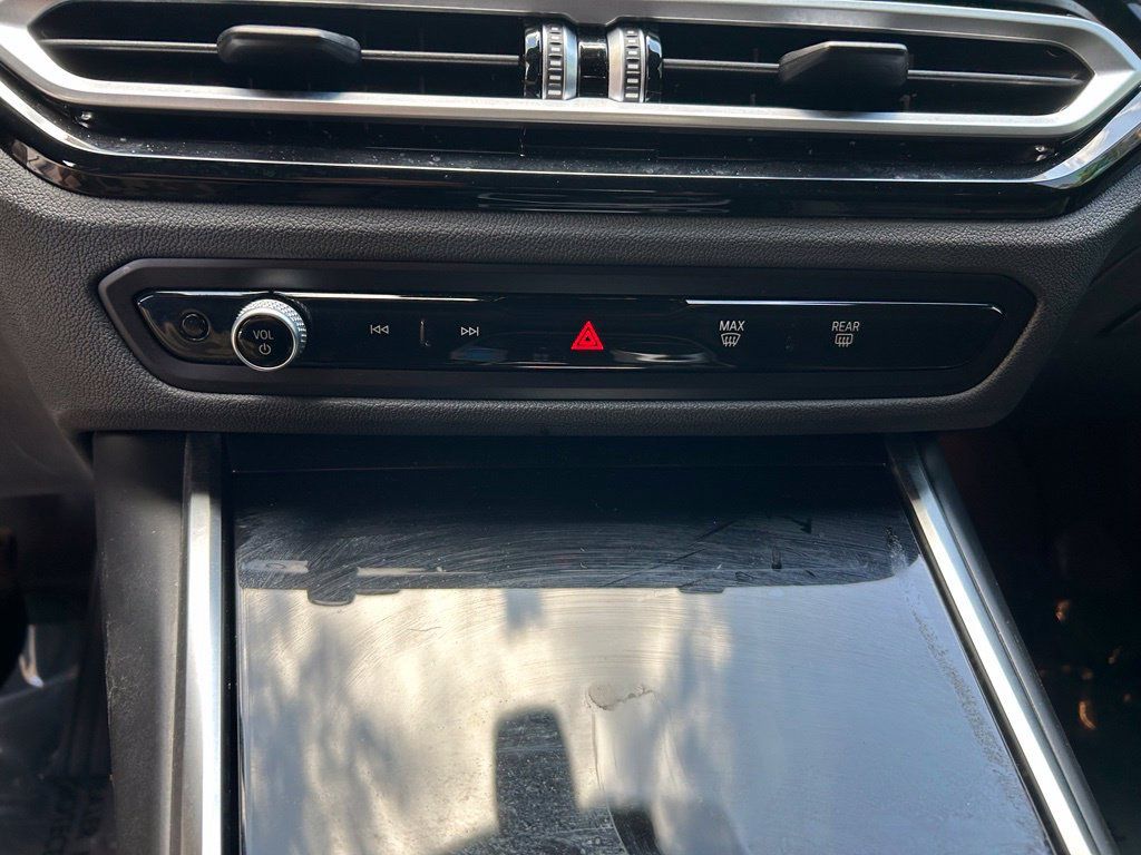 Used 2024 BMW i4 eDrive40 w/ Premium Package RWD image 50