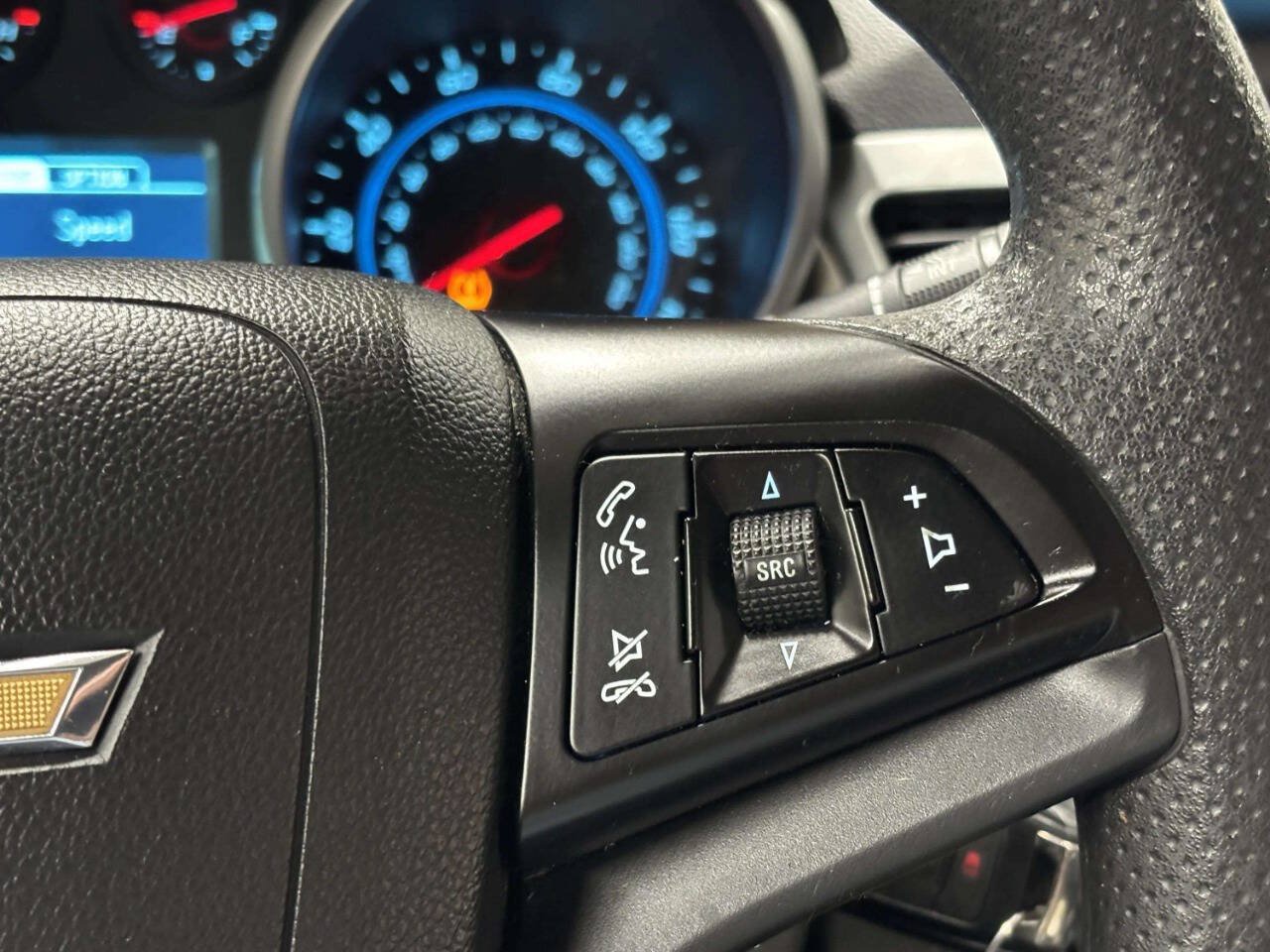 Used 2014 Chevrolet Cruze LS FWD image 30