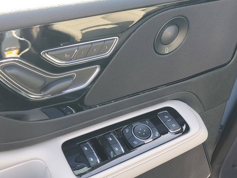 New 2026 Lincoln Aviator Reserve w/ Jet Appearance Package image 9