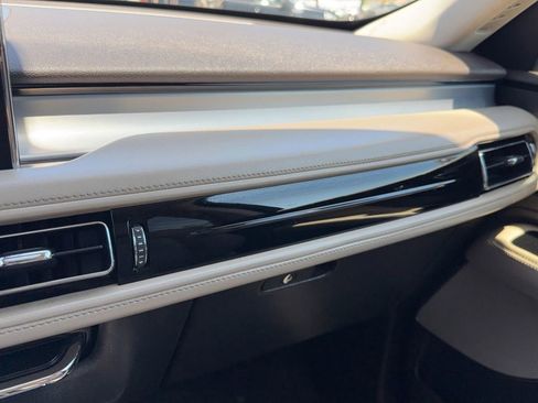 Used 2022 Lincoln Aviator 2WD w/ Premium Package image 24